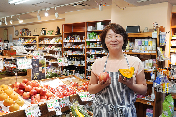 大約30年左右，橋本先生廣泛參與了營業、銷售、商品企劃、店鋪整修等工作，為了讓店鋪變得更好而不斷努力。