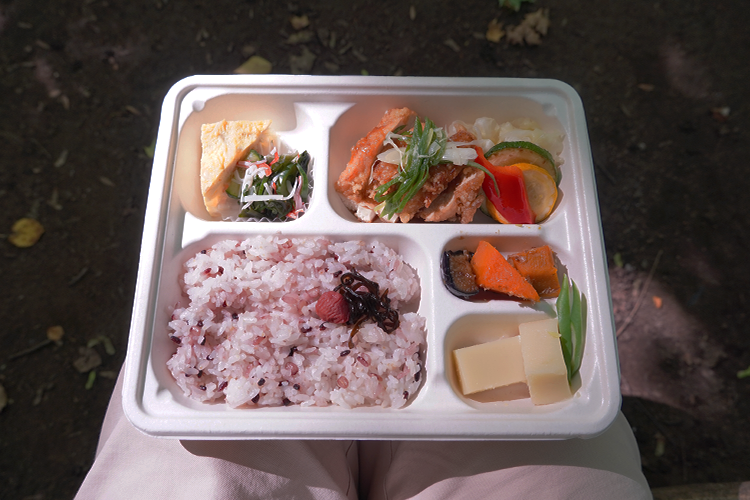 充分發揮食材的溫和味道的“rarubento”。天氣好或暖和的季節裡，在從店裡步行15分鐘即可到達的“圓山公園”邊欣賞自然邊品味，似乎能度過更特別的片刻時光