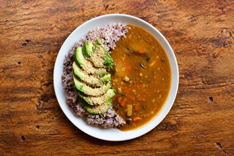 打造誰都能享受美食的街道。滿足身心，體貼的素食料理