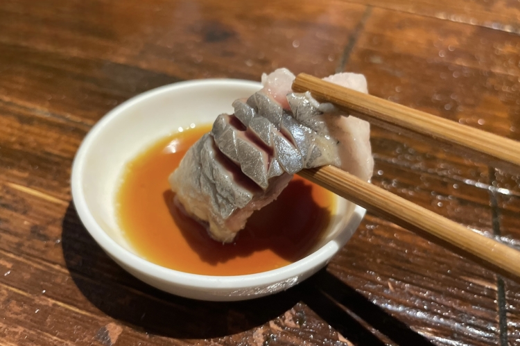 晶瑩剔透的大顆鯡魚