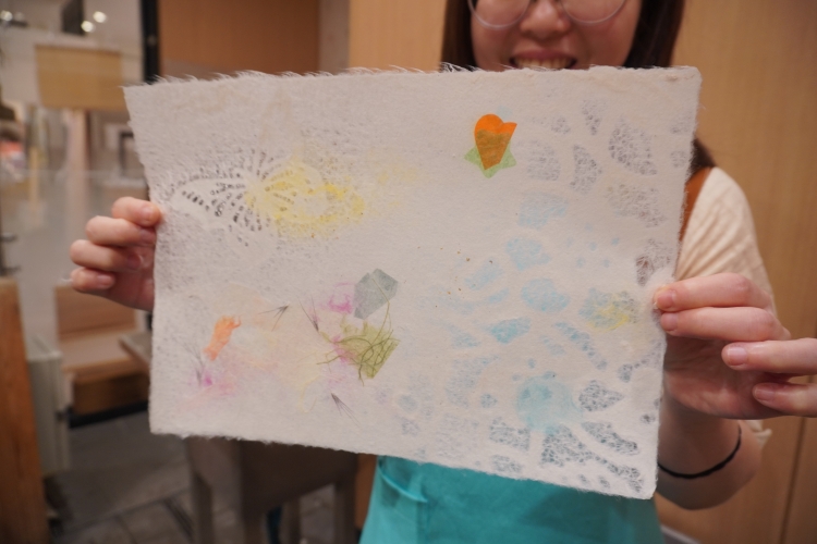 附有零件的設計和紙