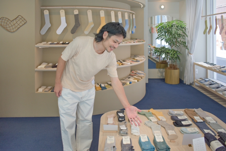 西口先生告訴我他最喜歡的襪子