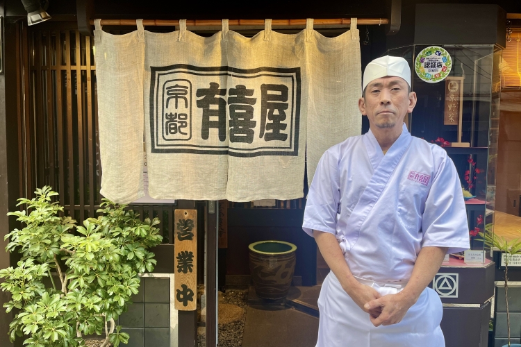 在“先鬥町總店”擔任店長的蕎麥面匠伊藤先生