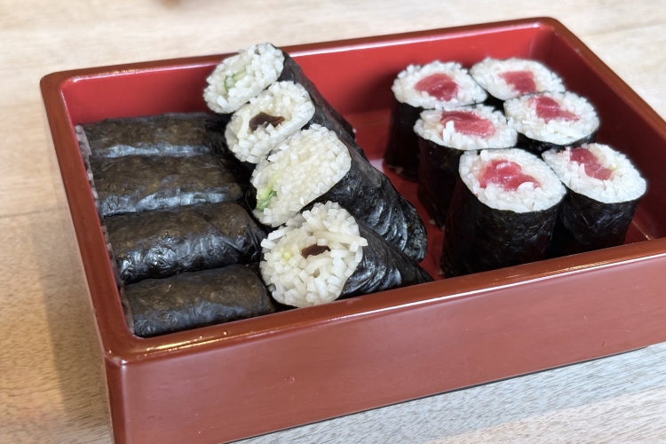 醋味清爽的「蕎麥壽司」
